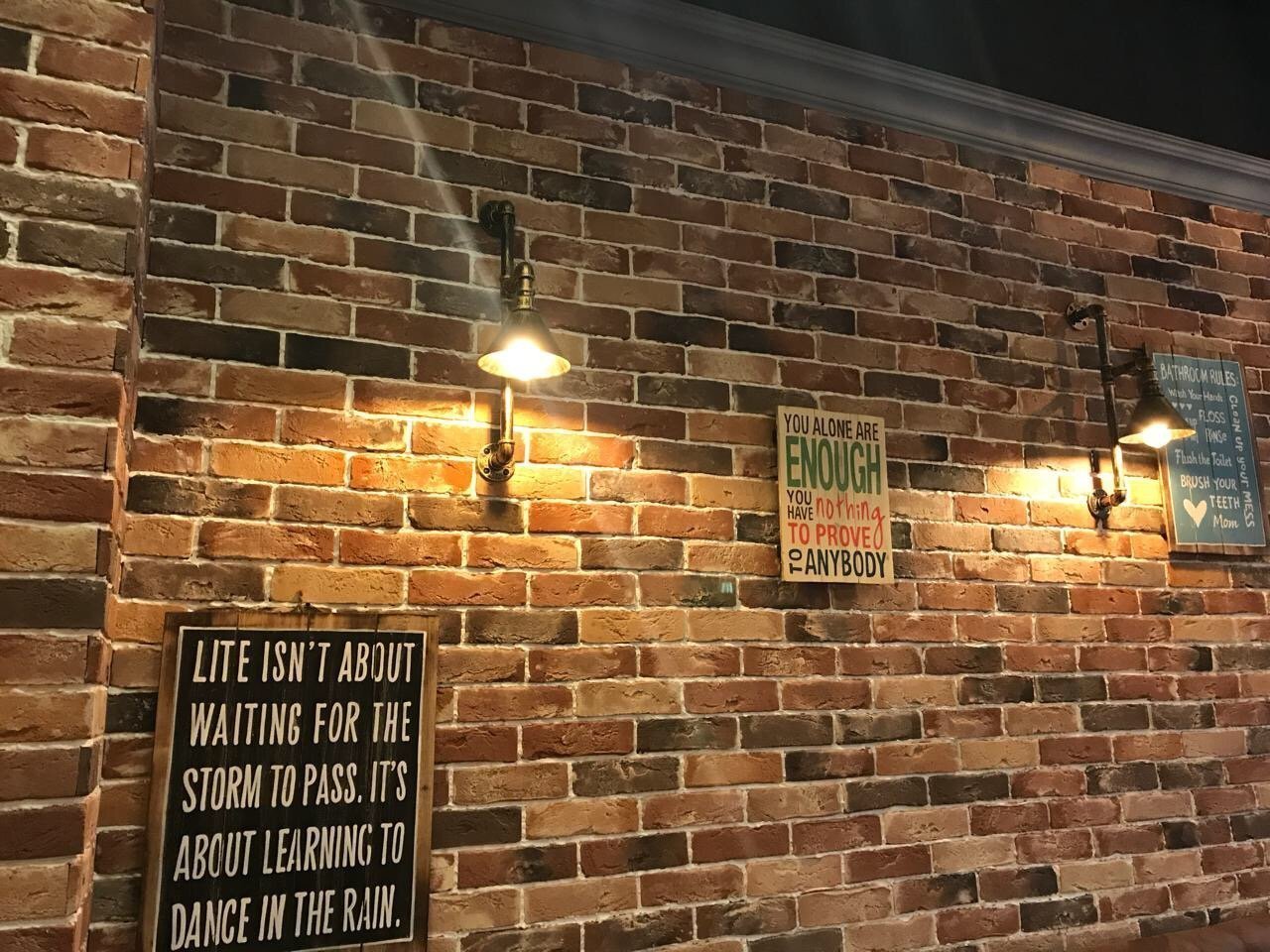 Укладка клинкера и камня в интерьере