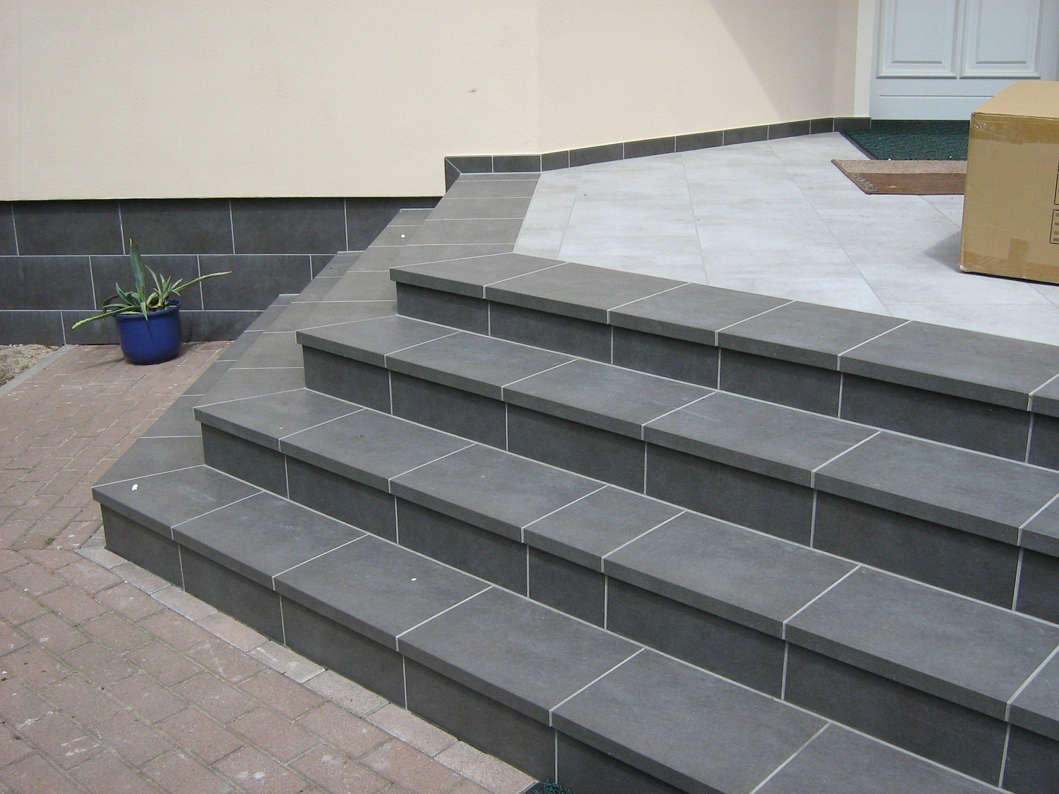 Монтаж клинкерных ступеней и плитки