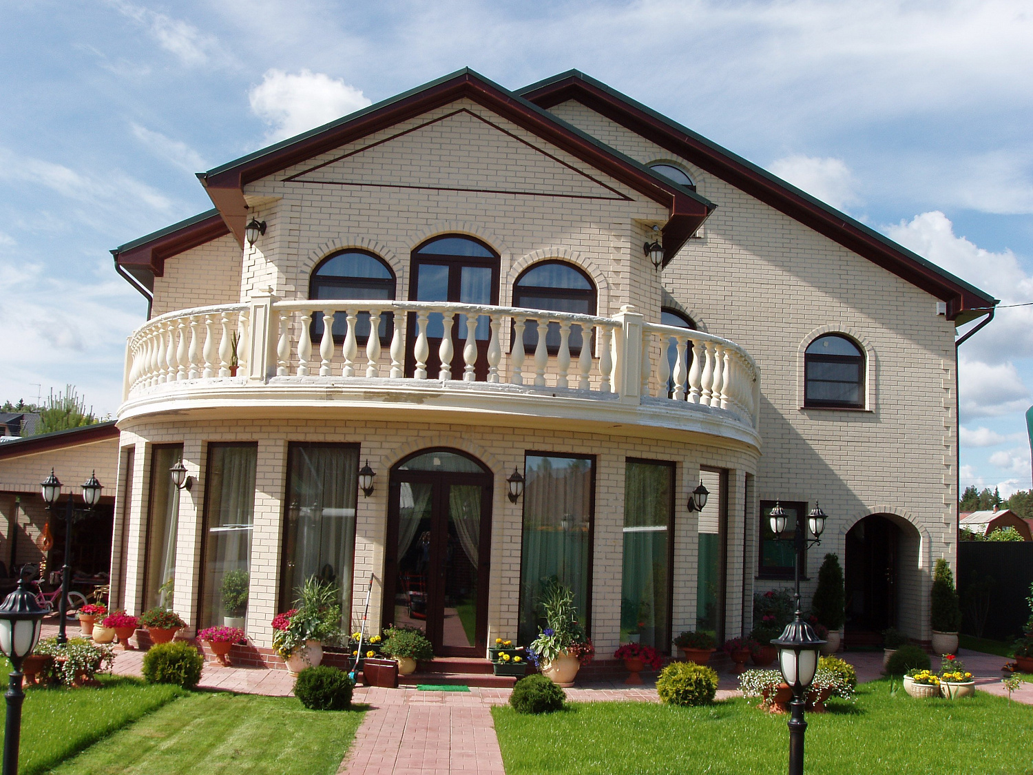 Монтаж фасадов